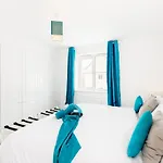 Spacious Group House For Medical Staff, Contractors & Families - Ensuites, Parking & Netflix By Dreamypads * Bristol