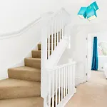 Spacious Group House For Medical Staff, Contractors & Families - Ensuites, Parking & Netflix By Dreamypads Casa de Férias
