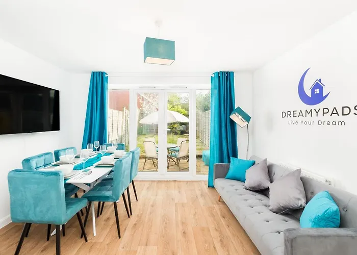 Spacious Group House For Medical Staff, Contractors & Families - Ensuites, Parking & Netflix By Dreamypads *