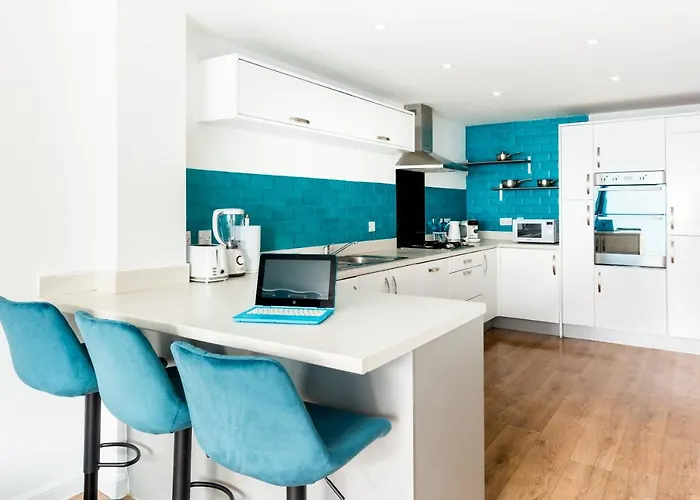 別荘 Spacious Group House For Medical Staff, Contractors & Families - Ensuites, Parking & Netflix By Dreamypads *